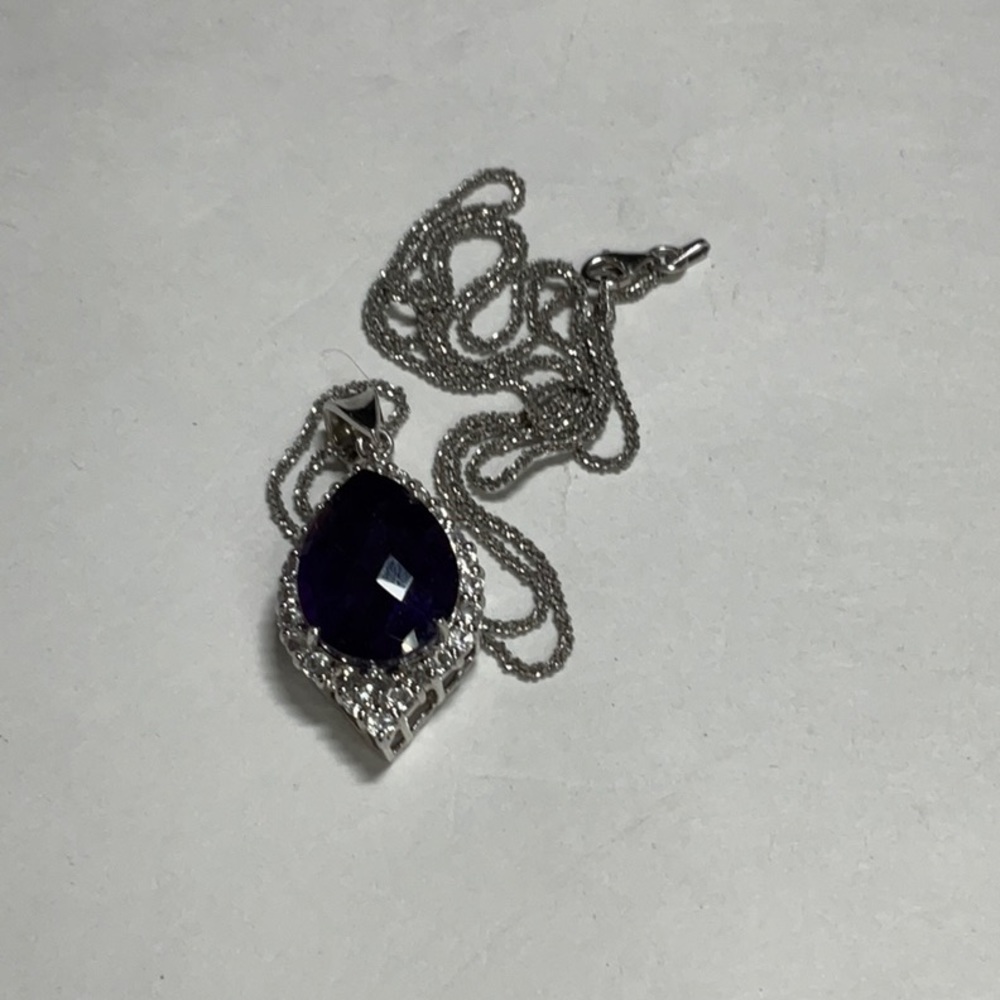 AFRICAN AMETHYST, 16.00 Ct Solitaire Pend w/2.05 wh topaz 925 SS 24 in chain - Picture 2 of 6